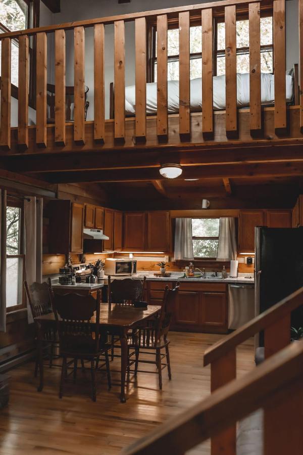 Purlear Creekside Overlook At 36 North Cabin - Fireplace מראה חיצוני תמונה