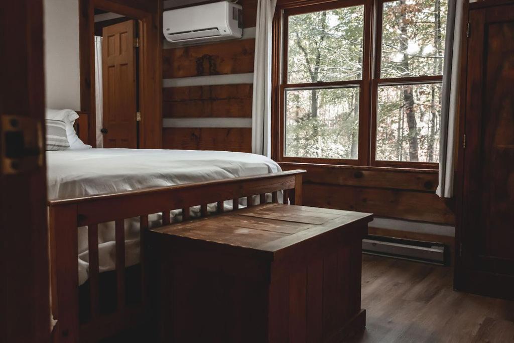 Purlear Creekside Overlook At 36 North Cabin - Fireplace מראה חיצוני תמונה